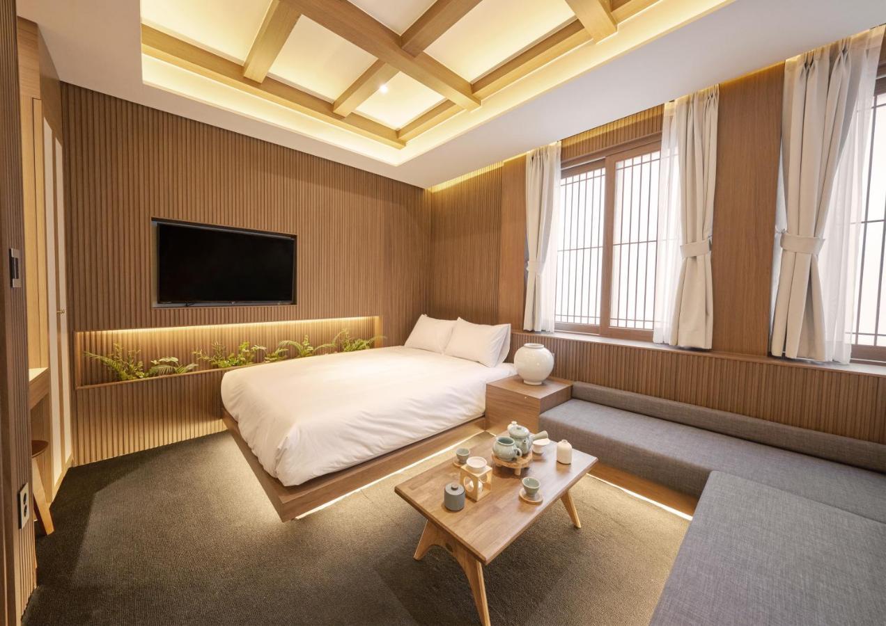 Uh Suite The Myeongdong Szöul Kültér fotó