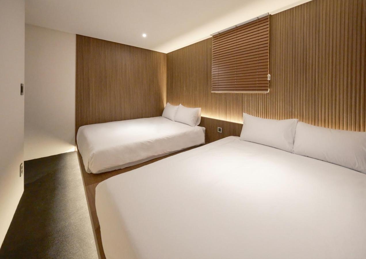 Uh Suite The Myeongdong Szöul Kültér fotó